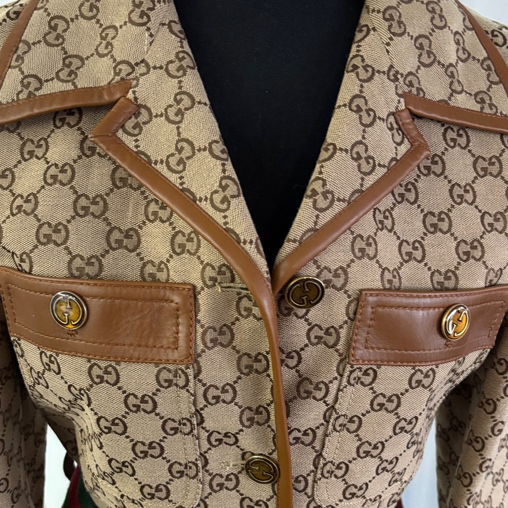 Gucci Aria GG Monogram jacket with Brown Leather Trim and Web Stripe belt - Picture 2 of 8